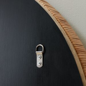 Osaka Cermin Dinding Rotan Minimalis Tampak Belakang Tampak belakang cermin dinding rotan minimalis Osaka dengan desain bingkai rotan dan penyangga kokoh.