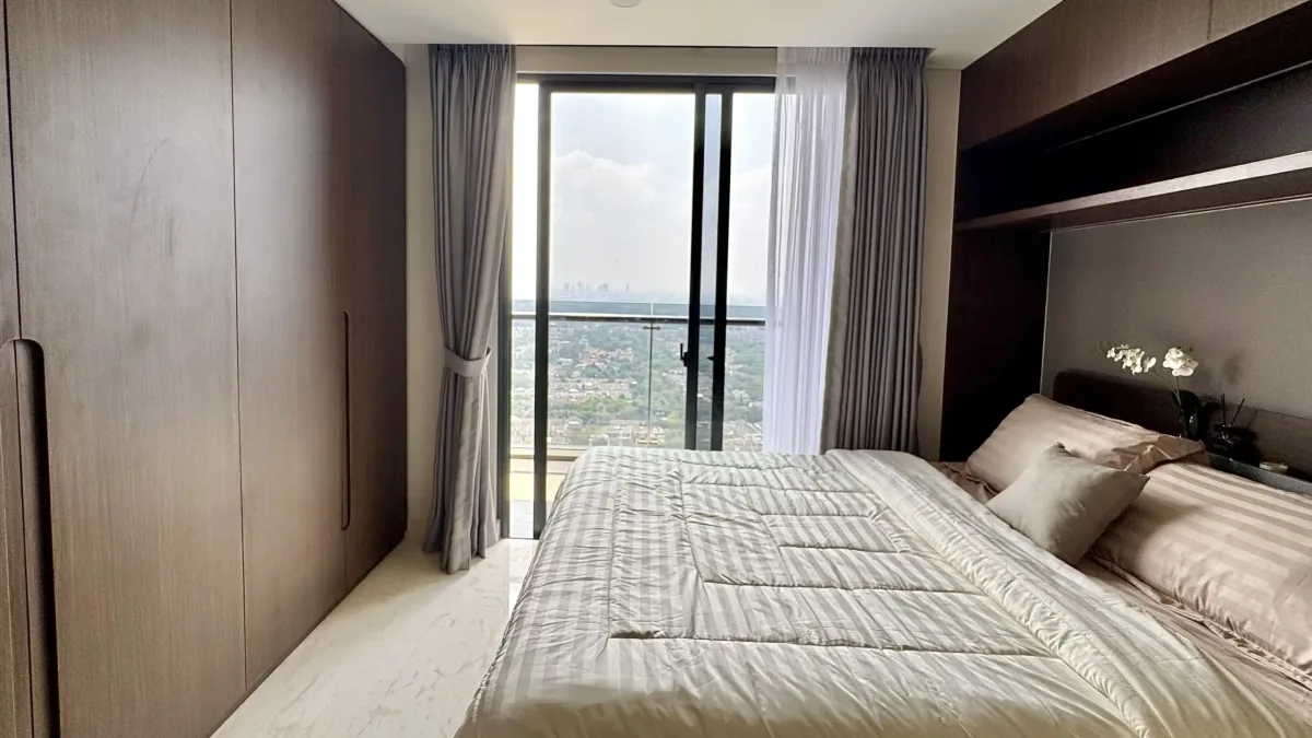 Custom Kabinet 4 Pintu Apartemen Upper West Bsd