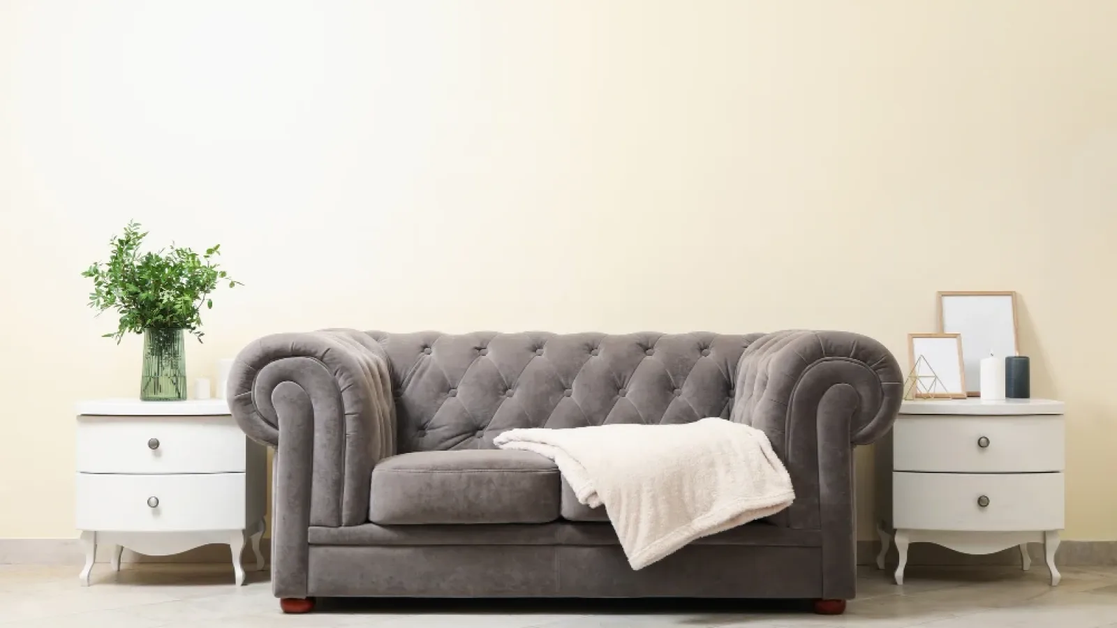 sofa adalah
